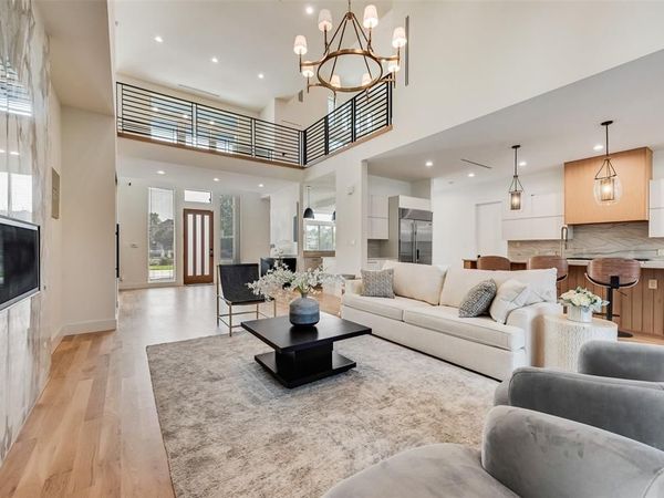 6411 Royal Lane, Dallas, TX 75230