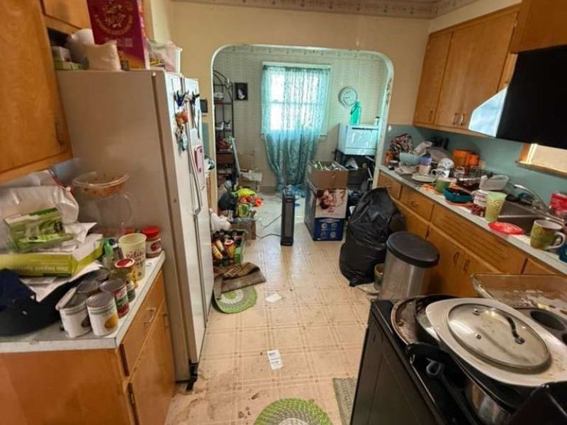 521 E Archwood Avenue, Akron, OH 44301 Photo 5