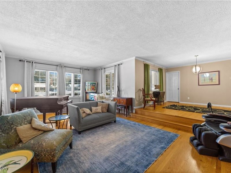 250 Schocalog Road, Akron, OH 44313 Photo 13