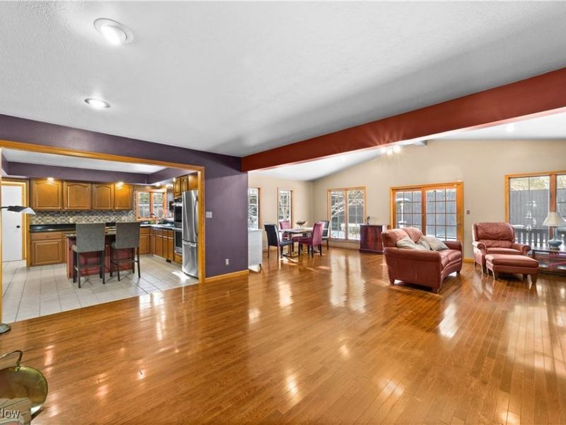 250 Schocalog Road, Akron, OH 44313 Photo 15