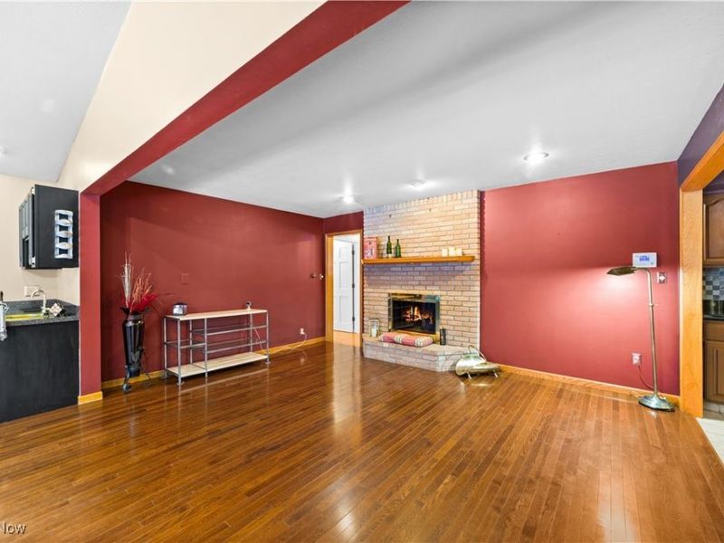 250 Schocalog Road, Akron, OH 44313 Photo 17