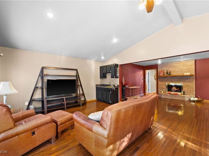 250 Schocalog Road, Akron, OH 44313 Photo 21