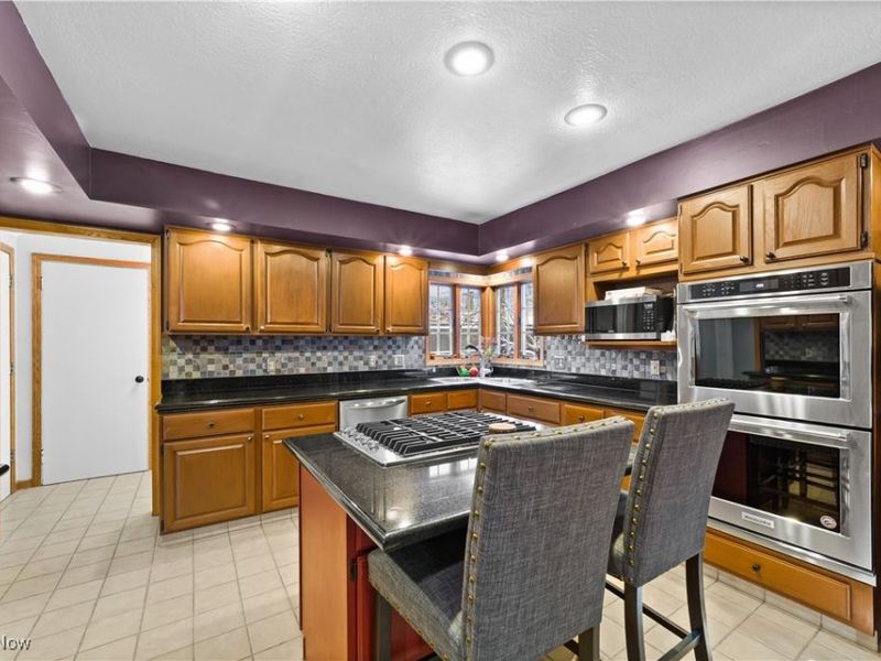 250 Schocalog Road, Akron, OH 44313 Photo 24