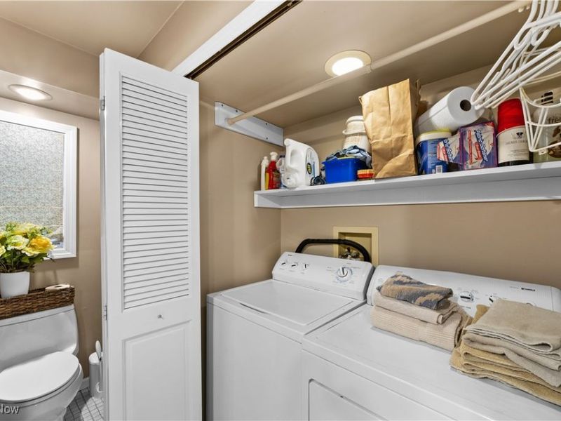 250 Schocalog Road, Akron, OH 44313 Photo 28