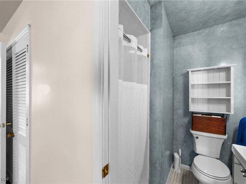 250 Schocalog Road, Akron, OH 44313 Photo 33