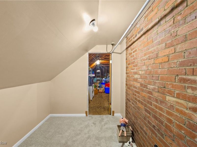 250 Schocalog Road, Akron, OH 44313 Photo 40