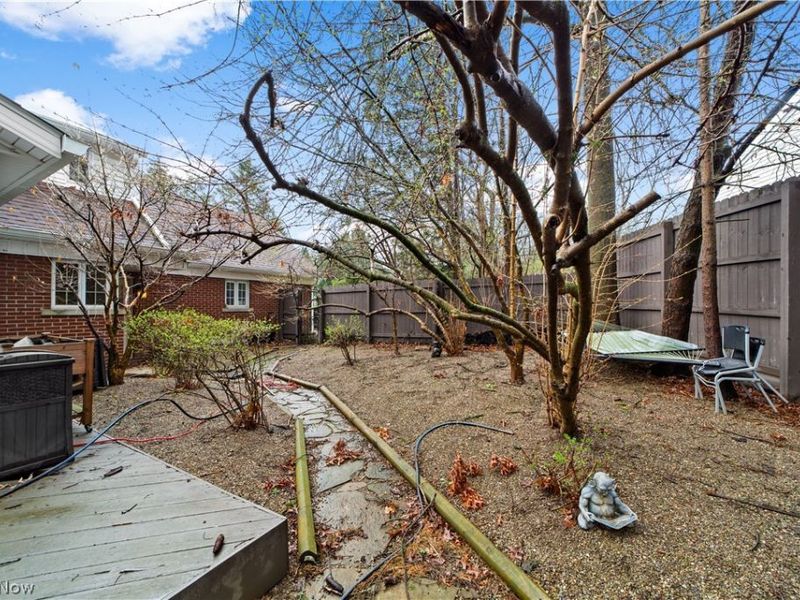 250 Schocalog Road, Akron, OH 44313 Photo 46