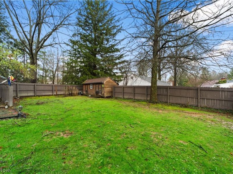 250 Schocalog Road, Akron, OH 44313 Photo 49