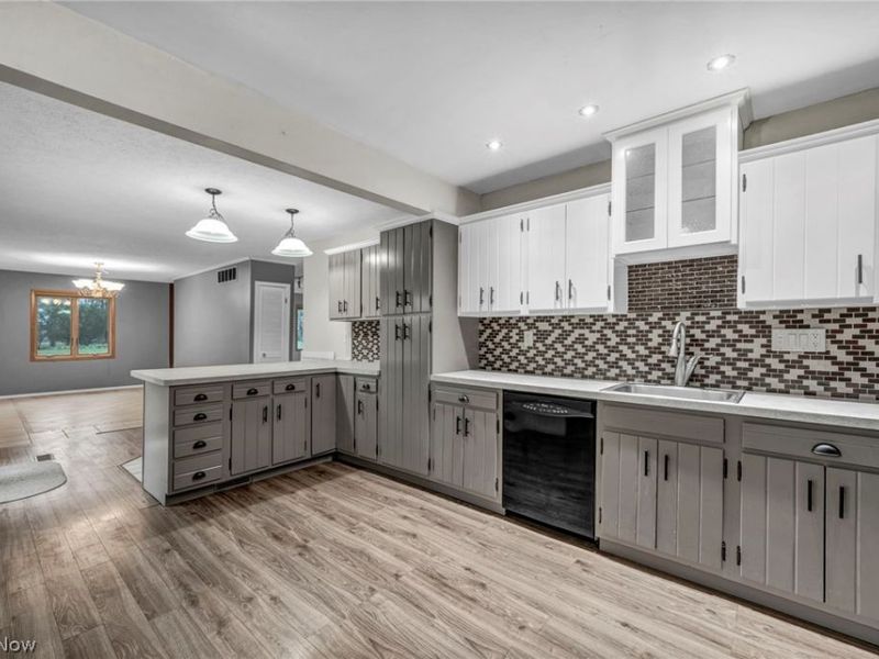 24783 Riverview Drive, Columbia Station, OH 44028 Photo 9