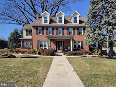 835 W KING STREET , SHIPPENSBURG, PA 17257