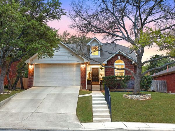 15711 Knollcliff, San Antonio, TX 78247