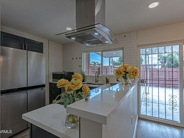 4662 W KRALL Street, Glendale, AZ 85301