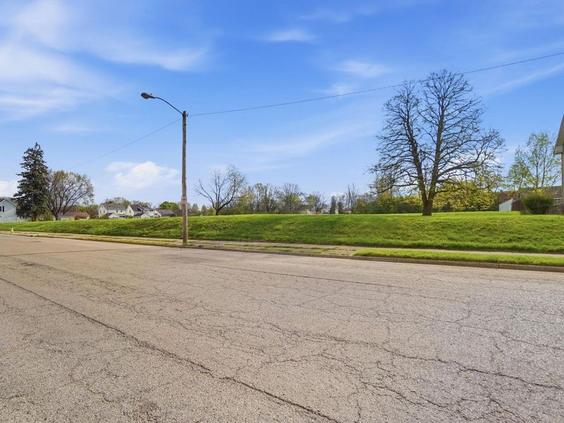 280 S Clairmont Avenue, Springfield, OH 45505 Photo 2