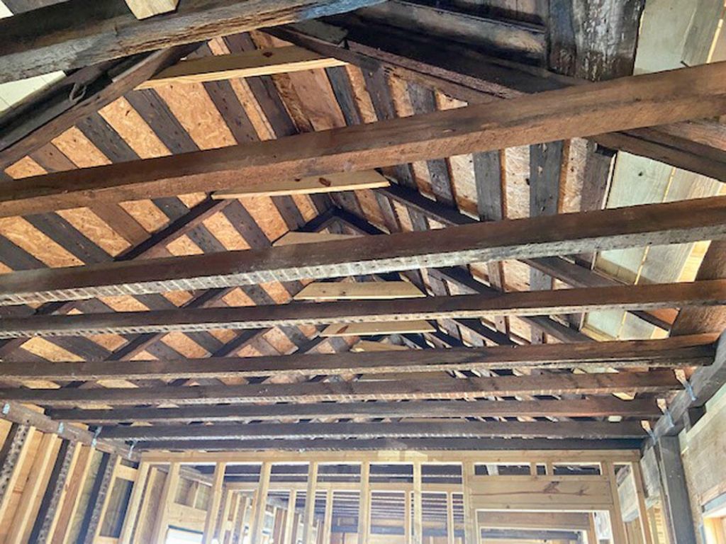 8 Islington Court Photo 11