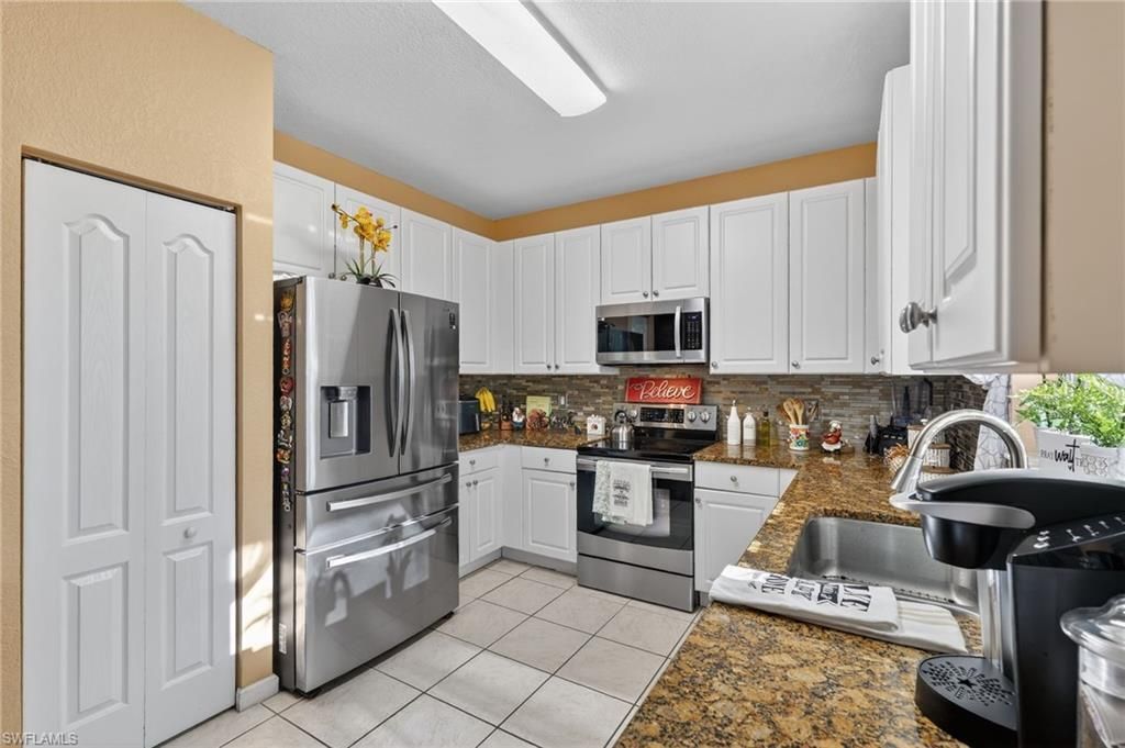 7005 Romana Way, Unit 1701, Naples, FL 34119 Photo