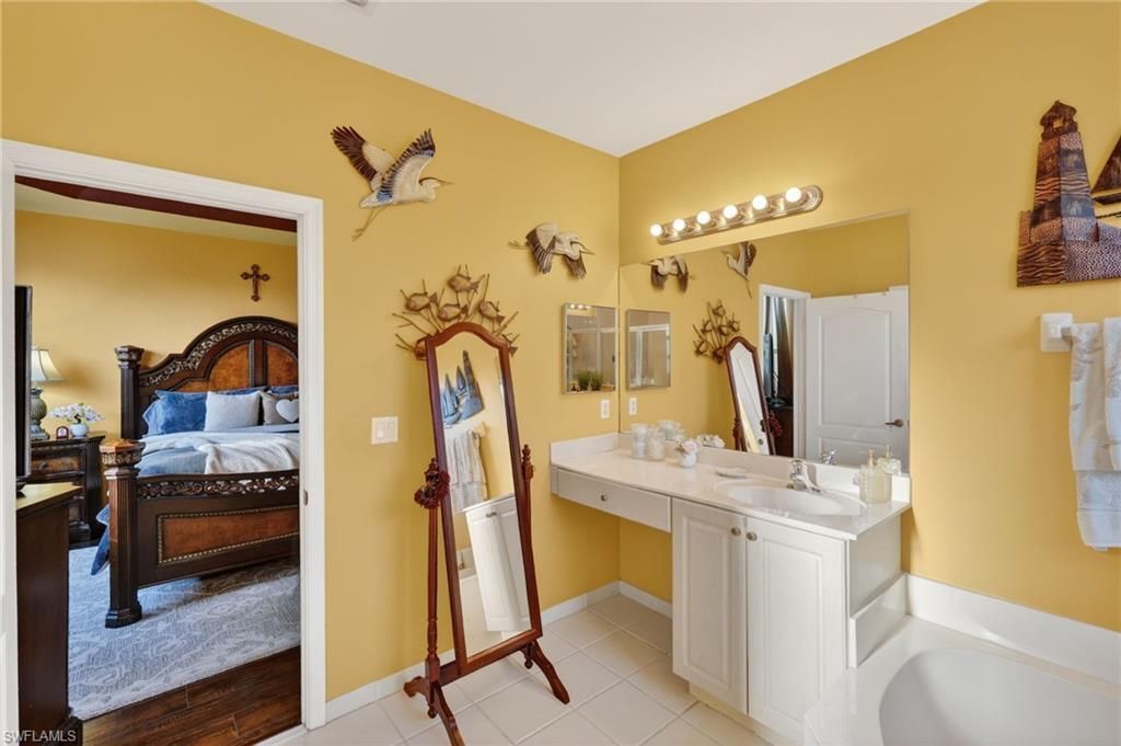 7005 Romana Way, Unit 1701, Naples, FL 34119 Photo