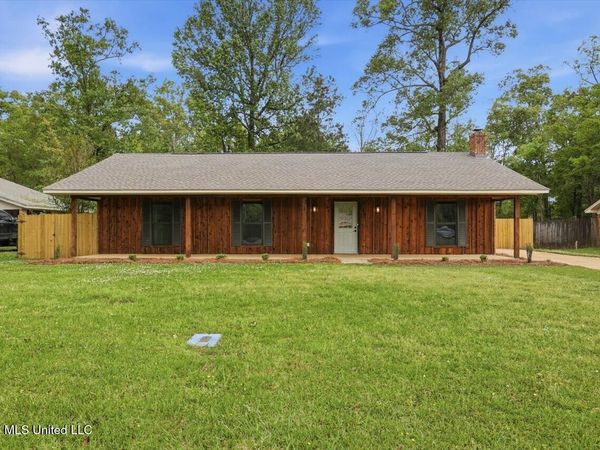 351 Scarbrough Street, Richland, MS 39218