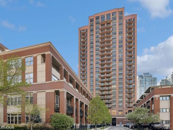 330 N Jefferson Street , Unit 807, Chicago, IL 60661