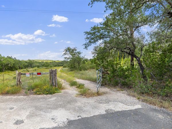3817 Hart Hollow DR, Spicewood, TX 78669