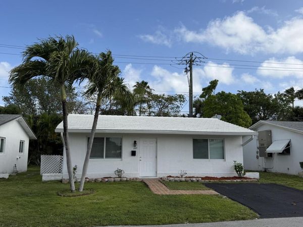 1707 NW 46th Street, Tamarac, FL 33309