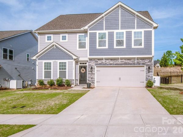 167 Rhuidean Court, Troutman, NC 28166