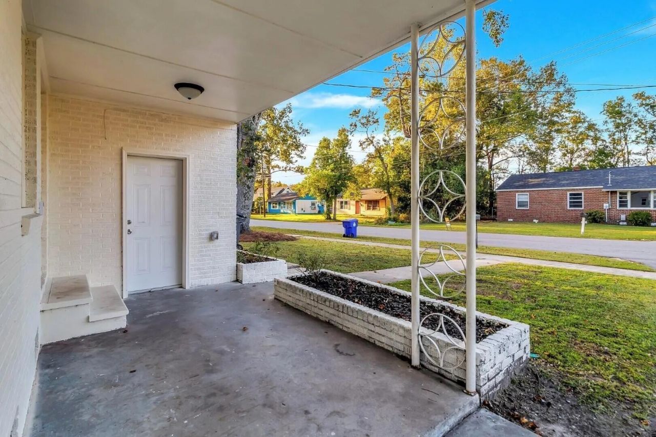 2808 Martha Drive Photo 22