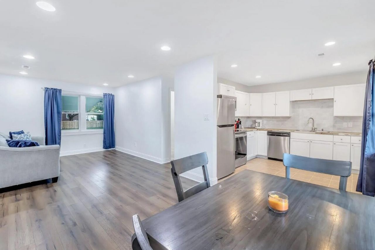 2808 Martha Drive Photo 6