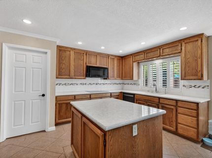 8794 Frosses Ct, Sacramento, CA 95828 Photo