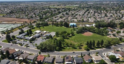 8794 Frosses Ct, Sacramento, CA 95828 Photo