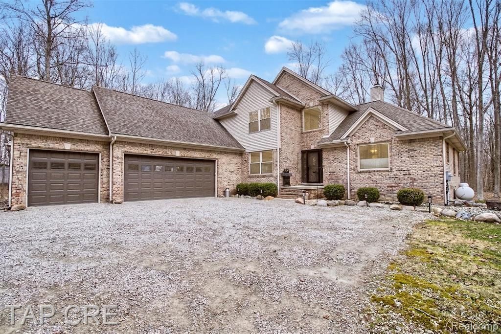 6417 Foxhollow Court, China Township, MI 48054 Main Photo
