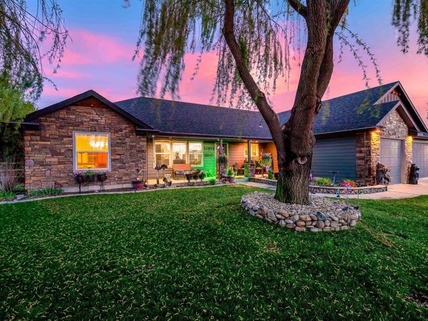 23824 Breyer Rd, Caldwell, ID 83607