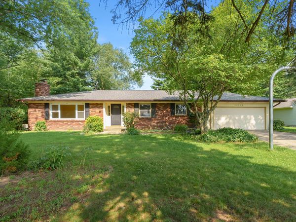 8218 N 37th Street, Richland, MI 49083