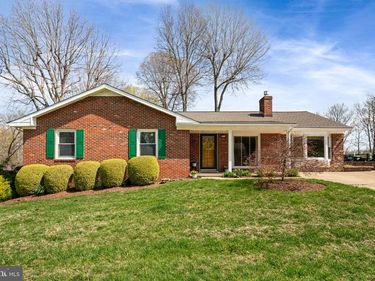 910 CAROL LANE, FREDERICKSBURG, VA 22405