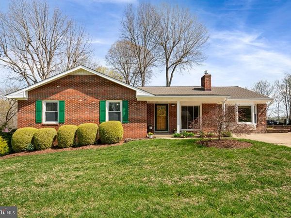 910 CAROL LANE, FREDERICKSBURG, VA 22405