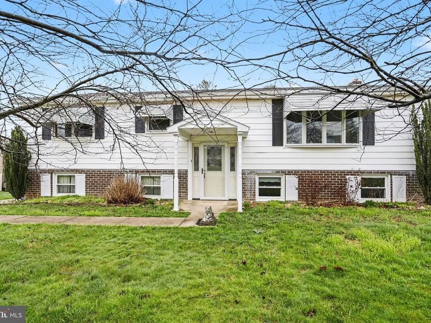 113 Forest Hills Road, Red Lion, PA 17356 Main Photo