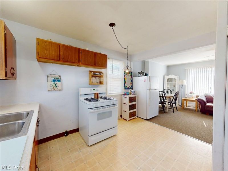 1060 Bryce Avenue, Aurora, OH 44202 Photo 8