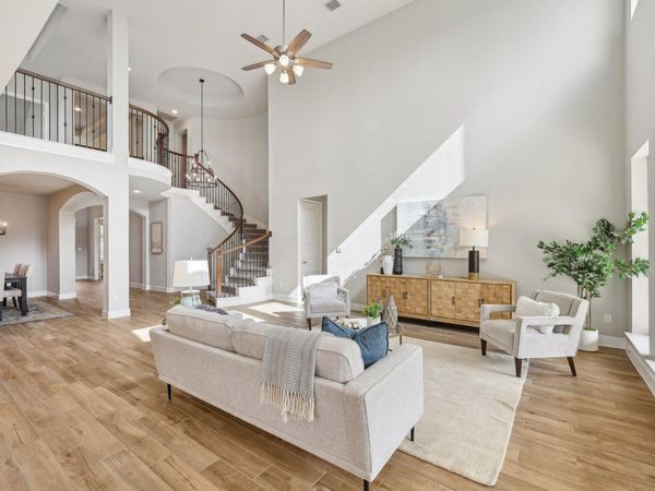 131 Kellogg LN, Bastrop, TX 78602