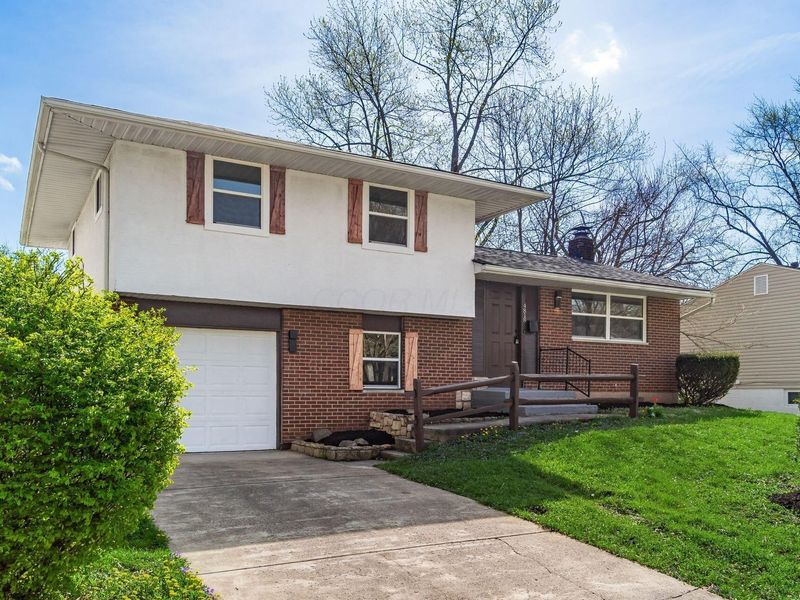 4818 Colonel Perry Drive, Columbus, OH 43229 Photo 2