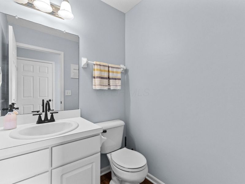 1146 Kinneton, Columbus, OH 43228 Photo 11