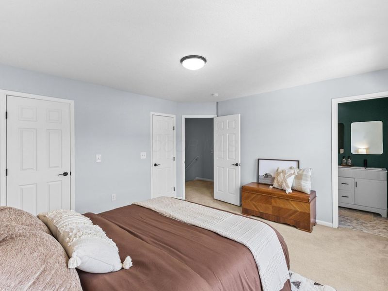 1146 Kinneton, Columbus, OH 43228 Photo 12