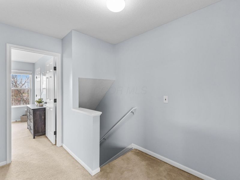 1146 Kinneton, Columbus, OH 43228 Photo 14