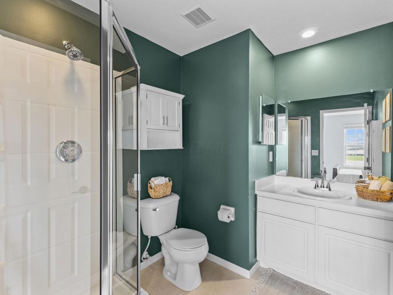 1146 Kinneton, Columbus, OH 43228 Photo 21