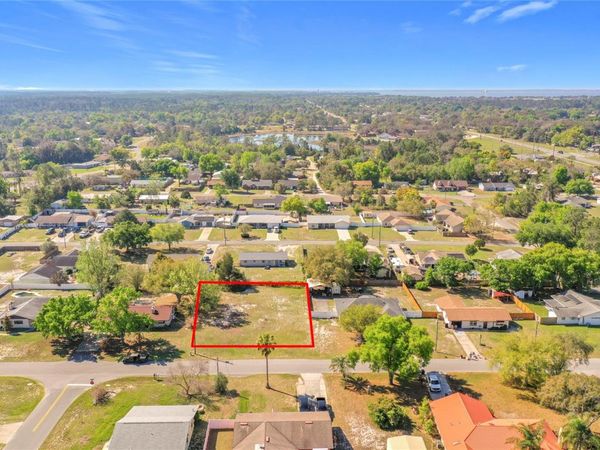 PINE STREET , LEESBURG, FL 34788