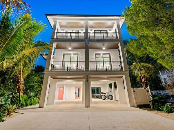 209 GARFIELD DRIVE , SARASOTA, FL 34236