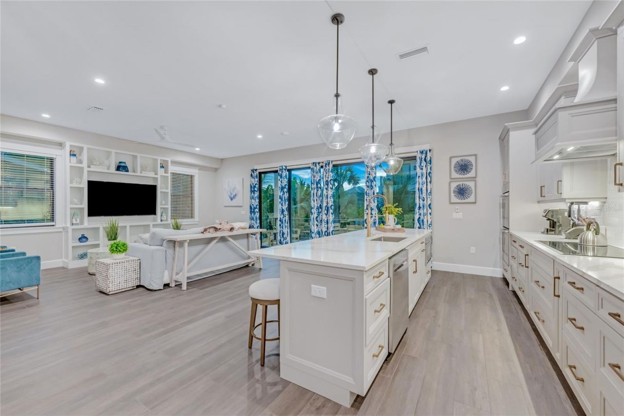 209 Garfield Drive , Sarasota, FL 34236 Photo