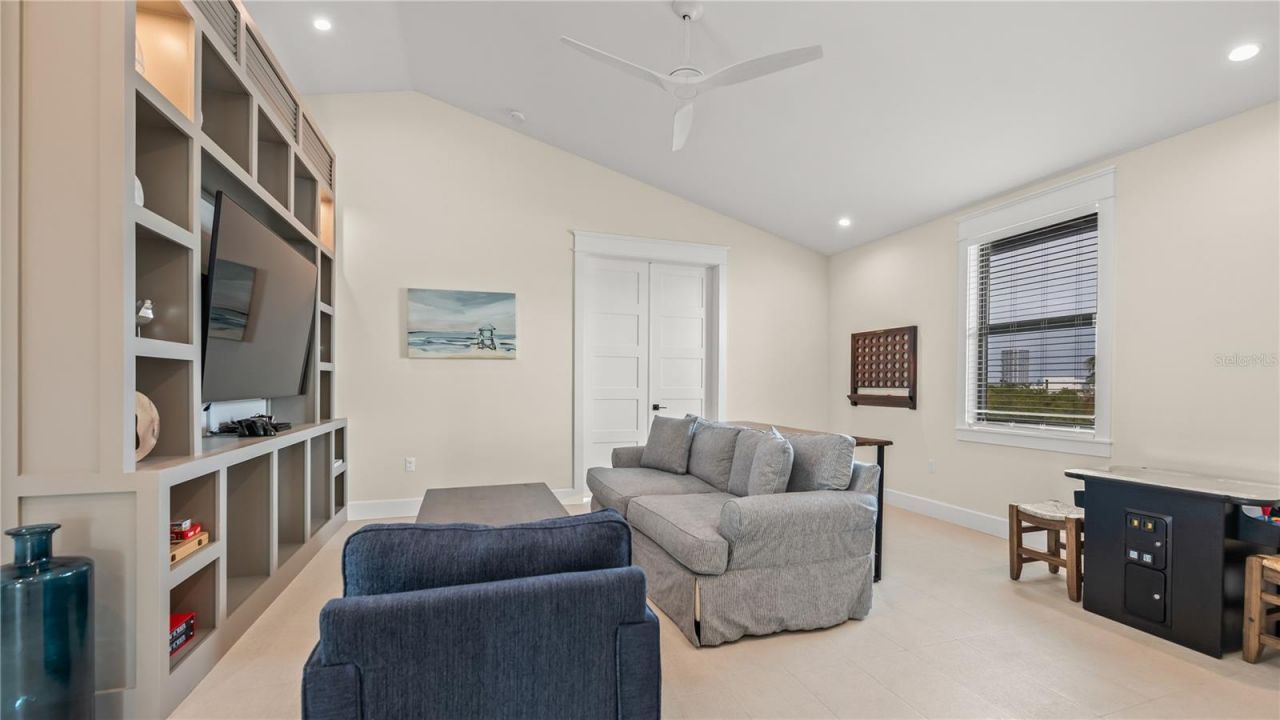 209 Garfield Drive , Sarasota, FL 34236 Photo