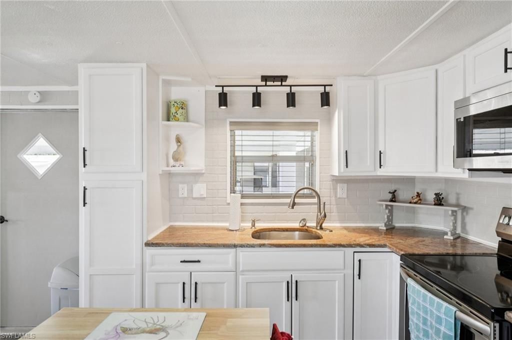 9806 Sugarberry Way, Fort Myers, FL 33905 Photo