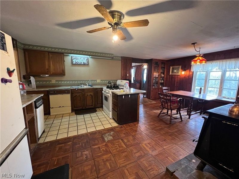 241 Parker Lane, Tallmadge, OH 44278 Photo 14