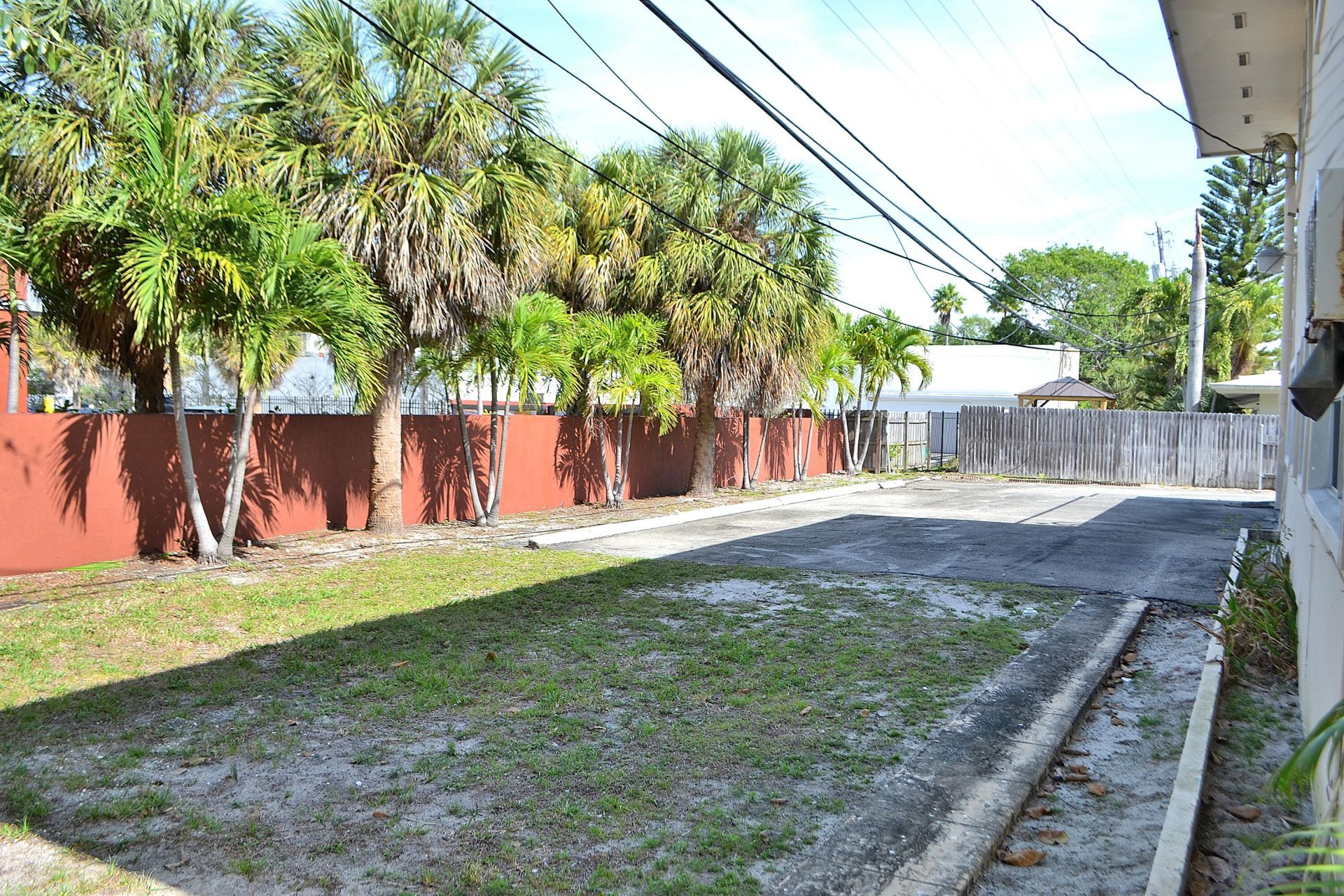 2633 Middle River Drive, Unit 1-6, Fort Lauderdale, FL 33306 Photo