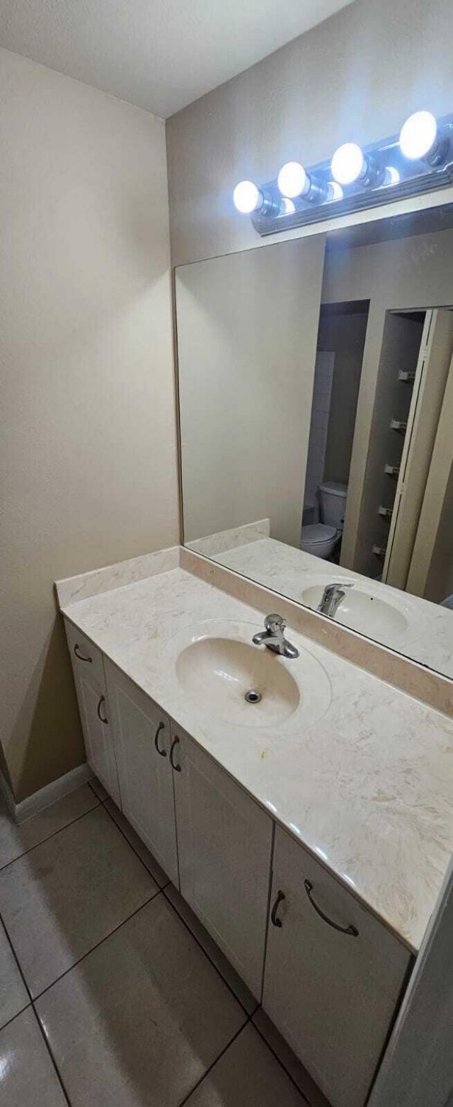 4767 Via Palm Lakes, Unit 201, West Palm Beach, FL 33417 Photo